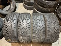 Opony zimowe 235/40/18 Semperit 4szt 8mm