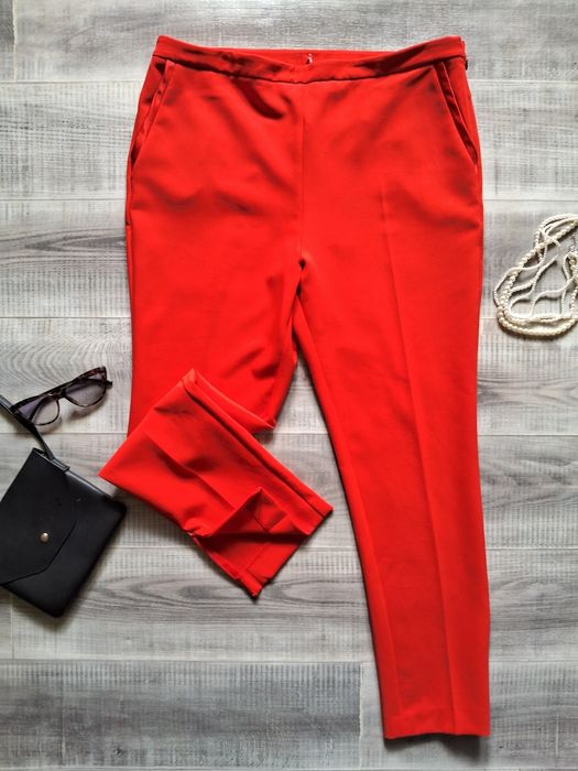 Стильні завужені укорочені червоні брюки штани  класика