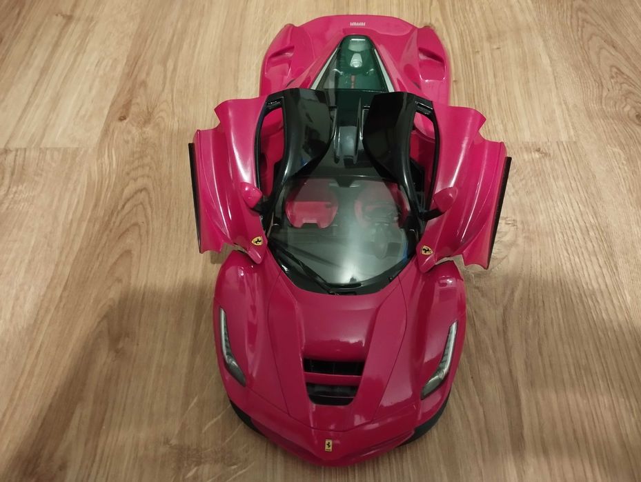 Samochód zdalnie sterowany RASTAR FERRARI