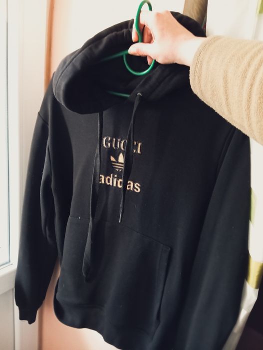 Продам мужскую толстовку