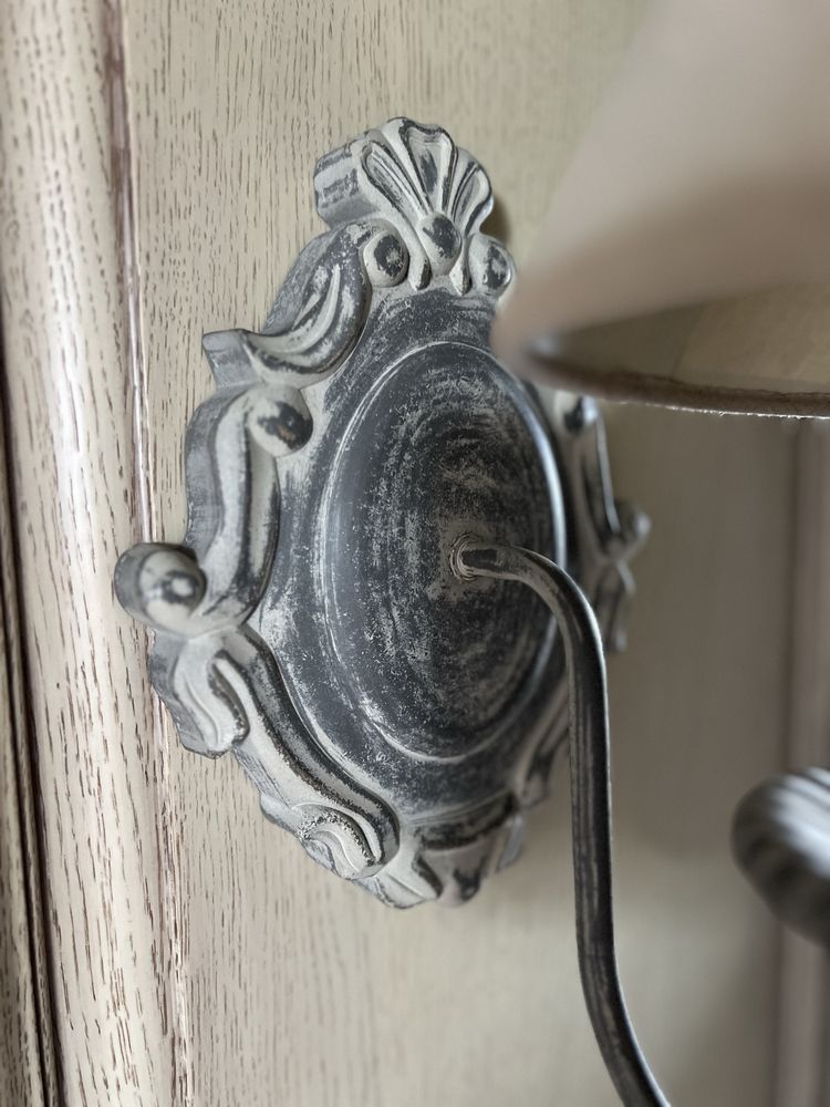 Kinkiet w stylu prowansalskim shabby chic