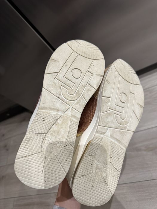 Adidasy sneakersy Liu Jo 40 na wiosne pudrowy roz