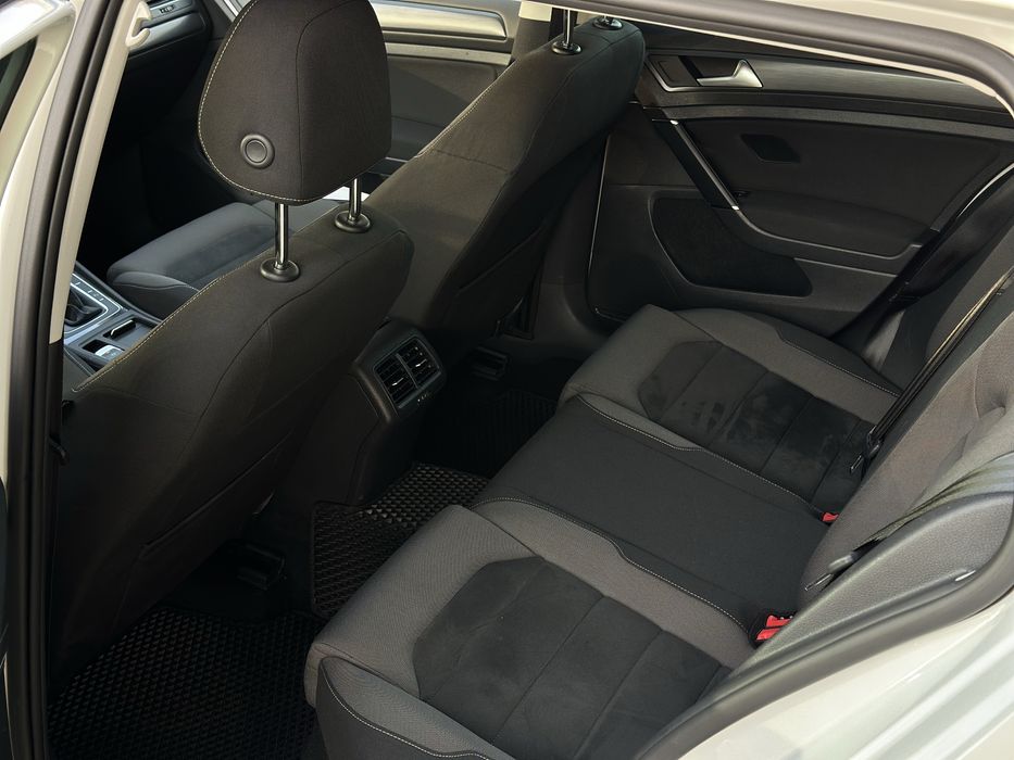 Volkswagen Golf 2017 дизель 2.0 універсал