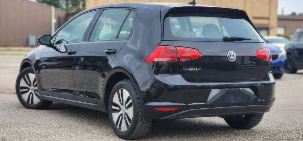 Volkswagen e-Golf SEL Premium      2016