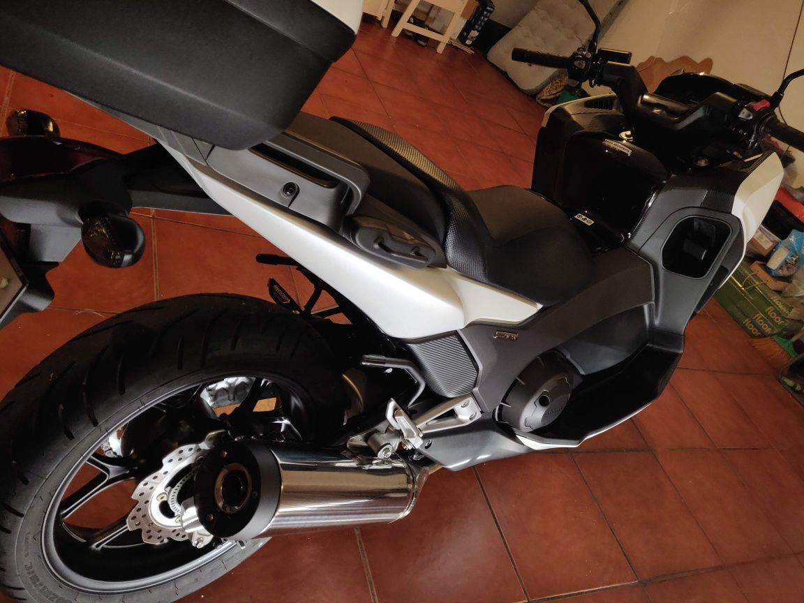 Honda Integra 750D 9000km!!