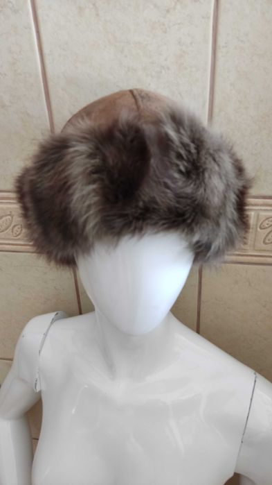 Skórzana czapka & owcza skóra naturalna )obszyta lisem