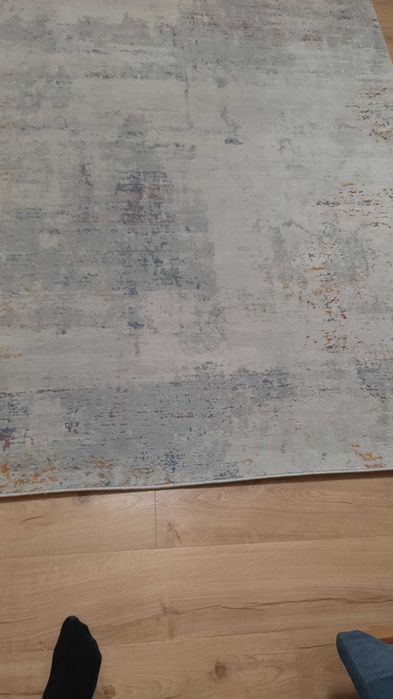 Sprzedam dywan do pokoju