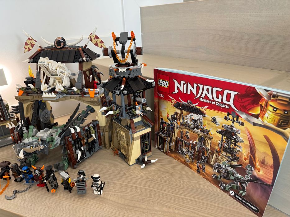Aktualne. LEGO Ninjago 70655 Smocza jama KOMPLET + instrukcja