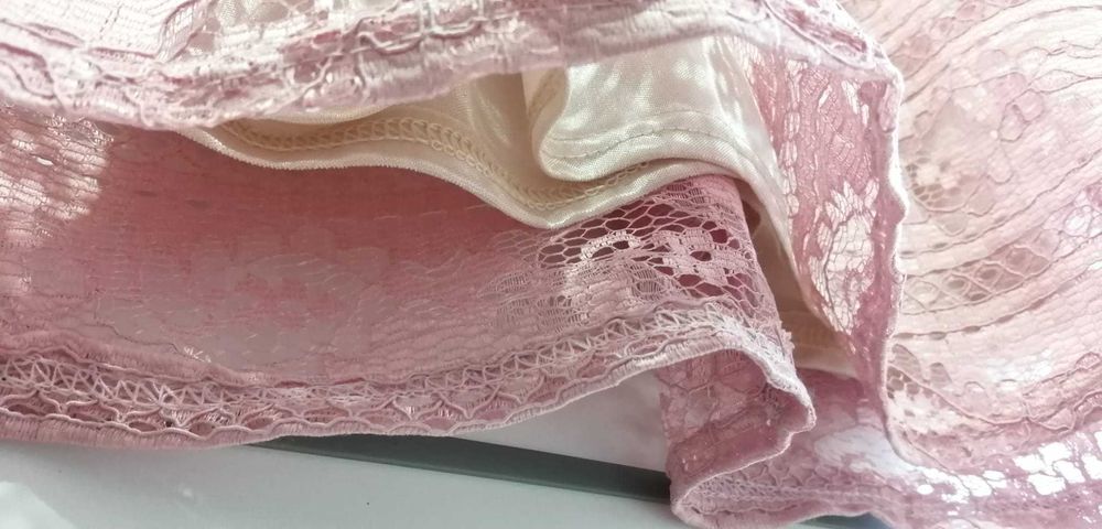 Vestido renda rosa novo