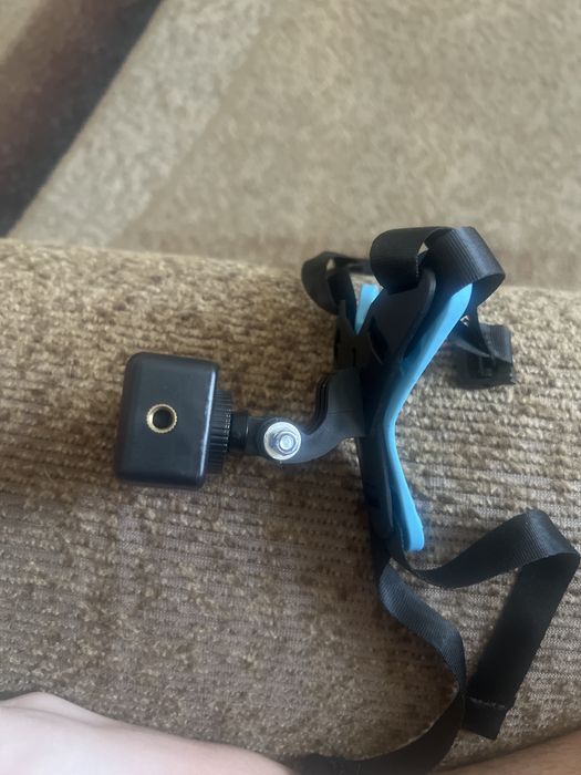 продам крепление на шлем для телефон