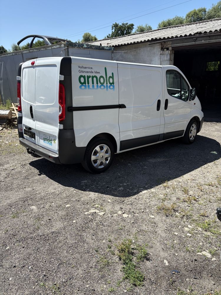 Trafic 2.0dci klima niski przebieg 2011r