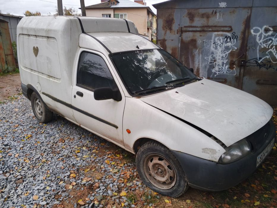 Ford fiesta courier 1.8 d 1998