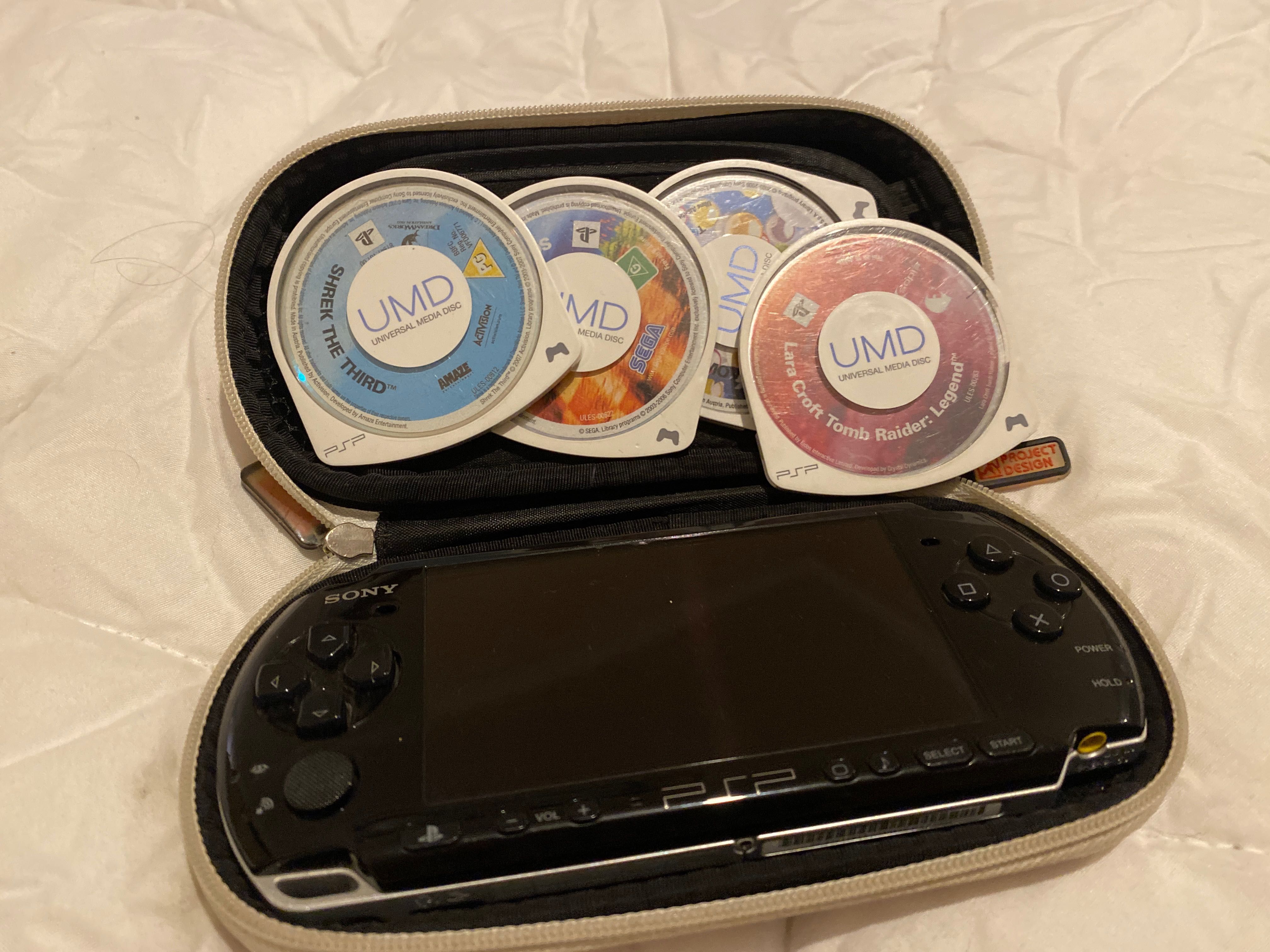 Vendo PSP Slim & Lite Preto Descontada