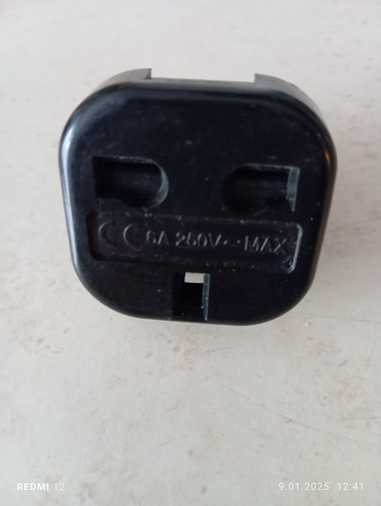 Wtyczka sieciowa.Adapter.