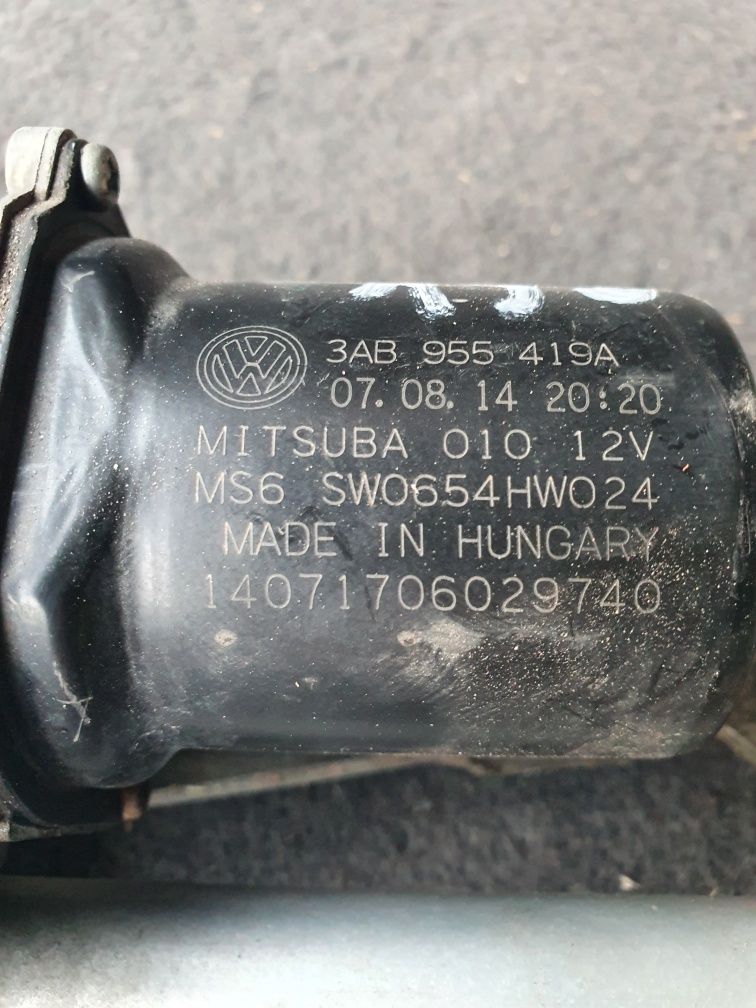 Mechanizm wycieraczek VW Passat B7 3AB.955.023 A 3AB.955.419 A silnik