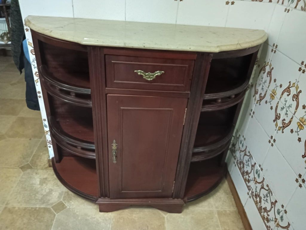 Sapateira em pedra Mármore