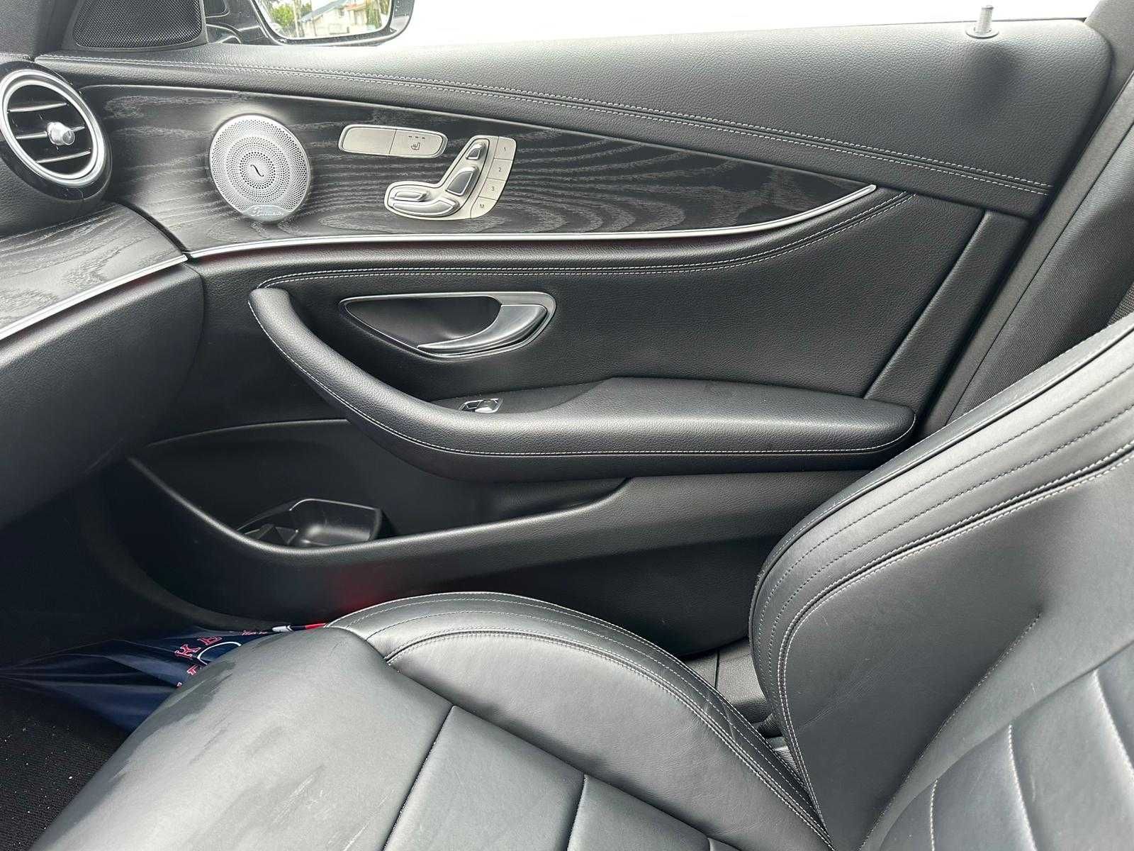 Carrinha Mercedes E220 d AMG