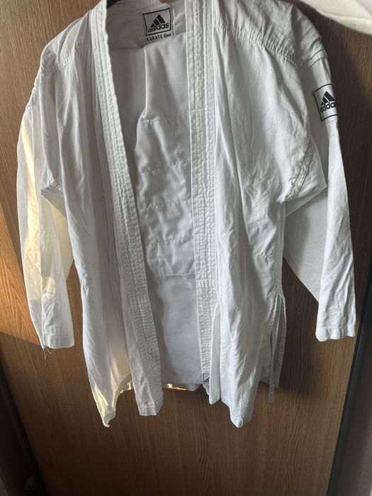 Костюм кімоно для занять бойовими мистецтвами