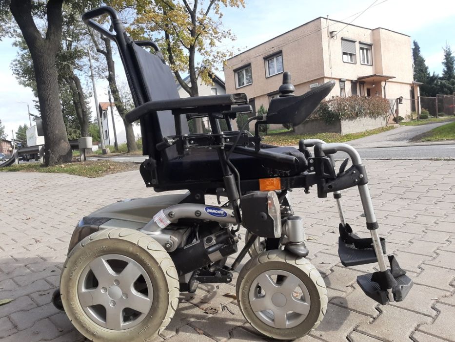 Storm Invacare 3 euro wózek inwalidzki elektryczny  -