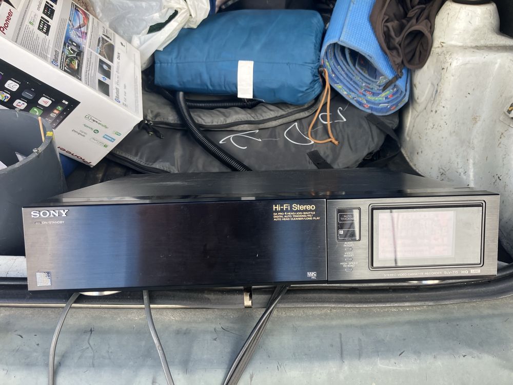 Leitor de vhs Soni em boas condicoes.