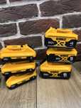 Аккумулятор dewalt  2Ah 4Ah 6Ah  (2024) зарядное устройство