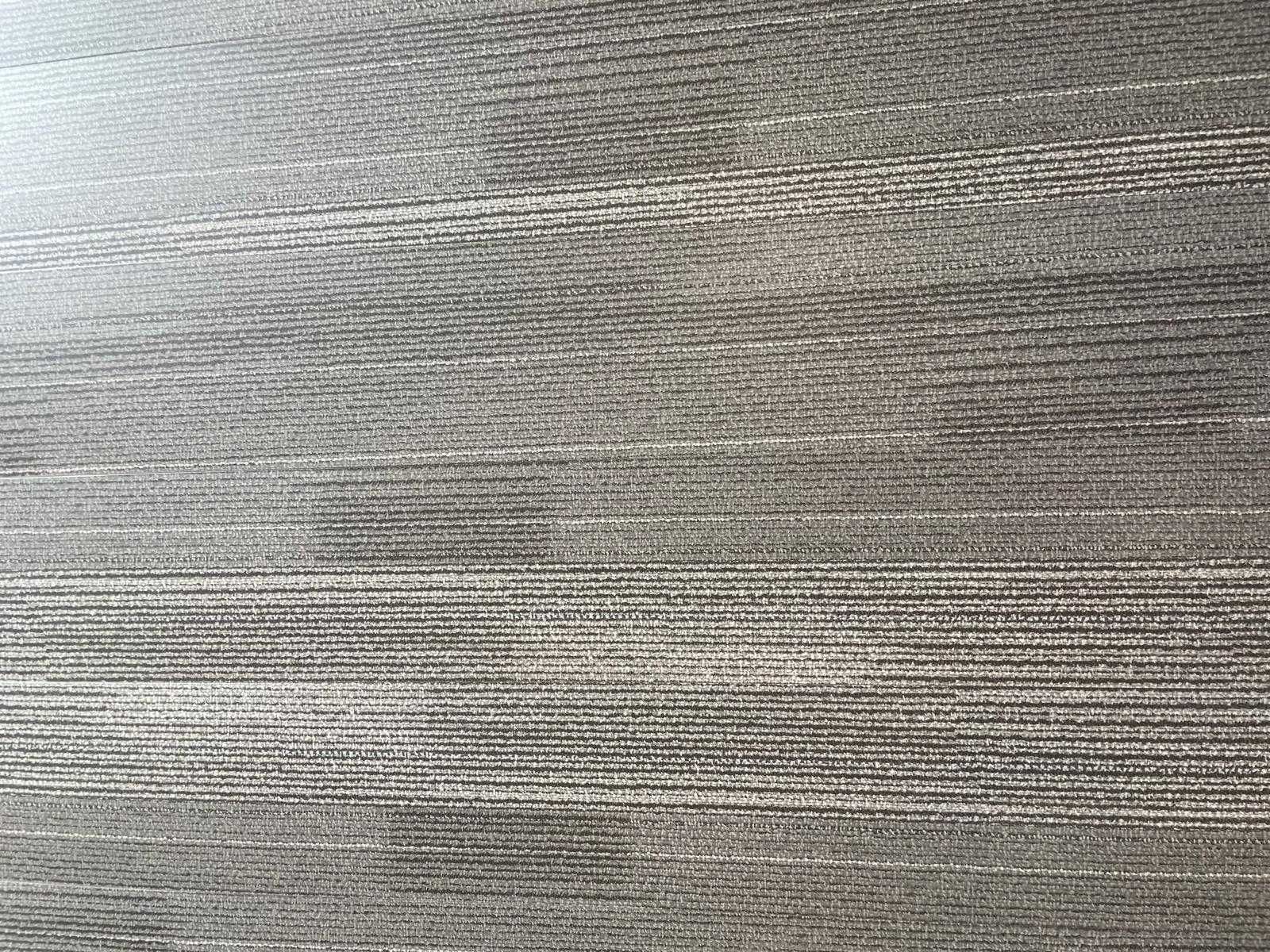 Panel winylowy ze zintegrowanym podkładem