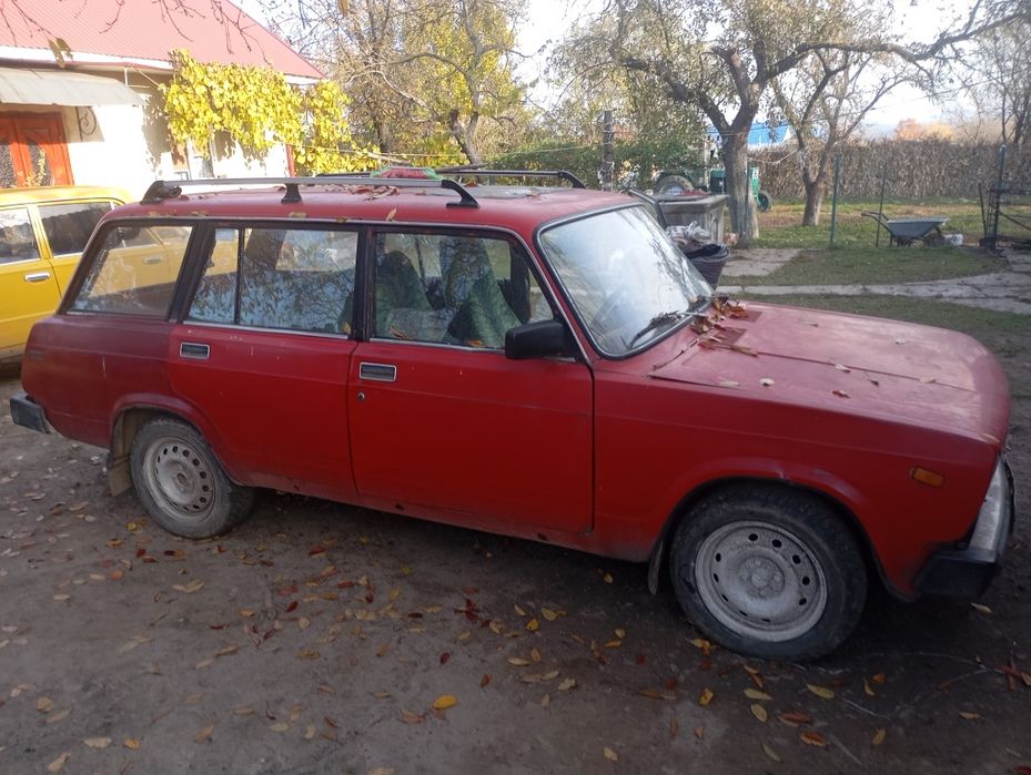 Жигуль ваз 2104коробка п'ятиступка мотор