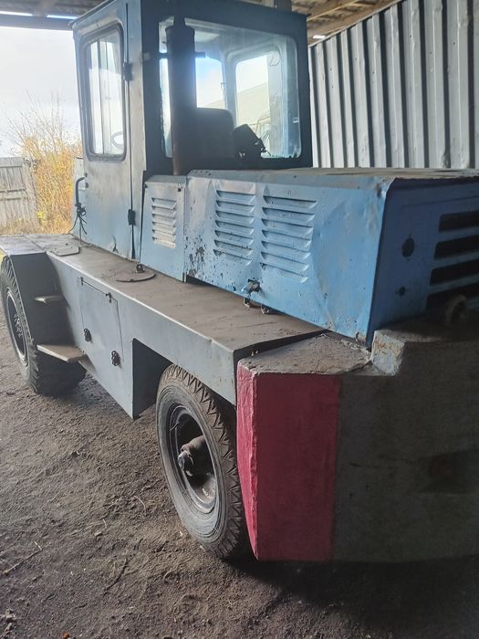 Продам львівський погрузчик мотор МТЗ д 240 коробка ЗІЛ міст ЗІЛ