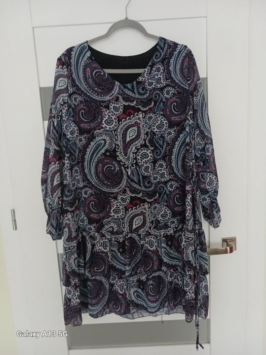 Sukienka włoska granatowa