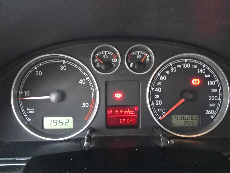 Passat Variant 1.9 TDI PD130cv em ótimo estado com teto de abrir