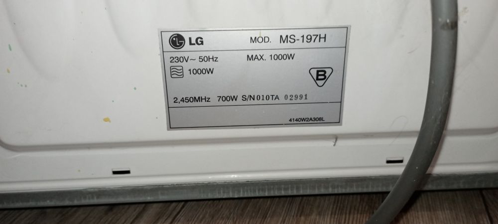 Kuchenka mikrofalowa 1000w LG sprawna