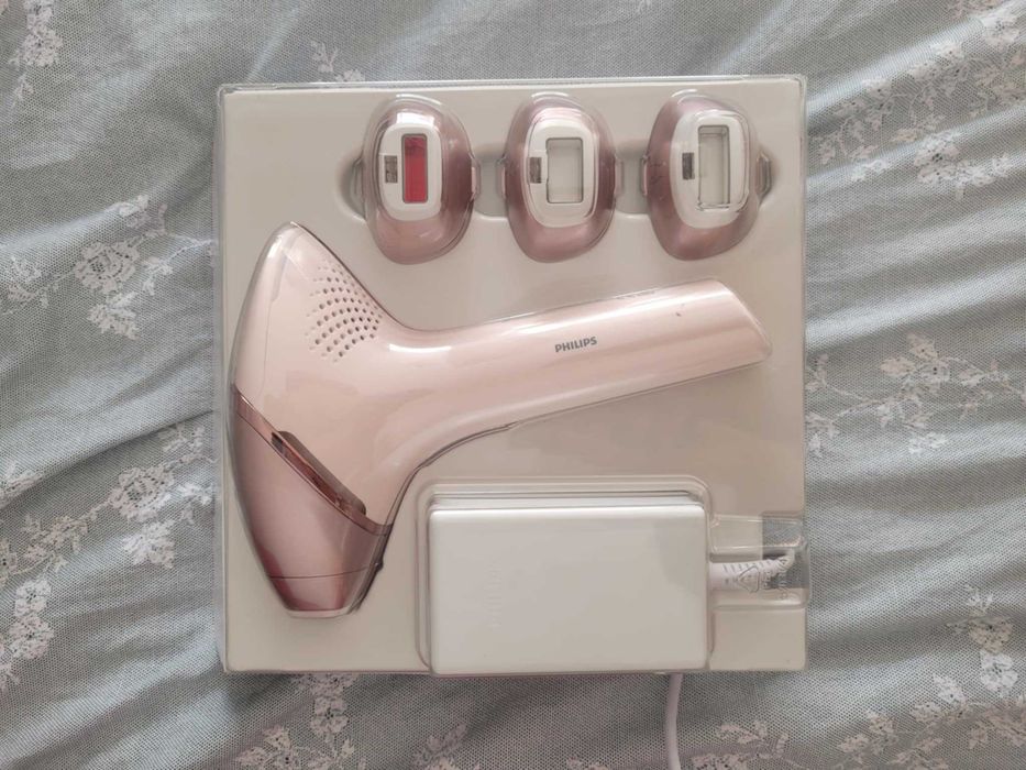 PHILIPS Lumea 9900 SkinAI BRI951/00