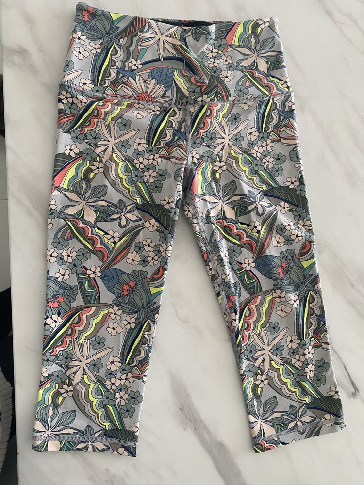 Спорт комплект, комплект для зала топ и капри Victorias Secret xs-s