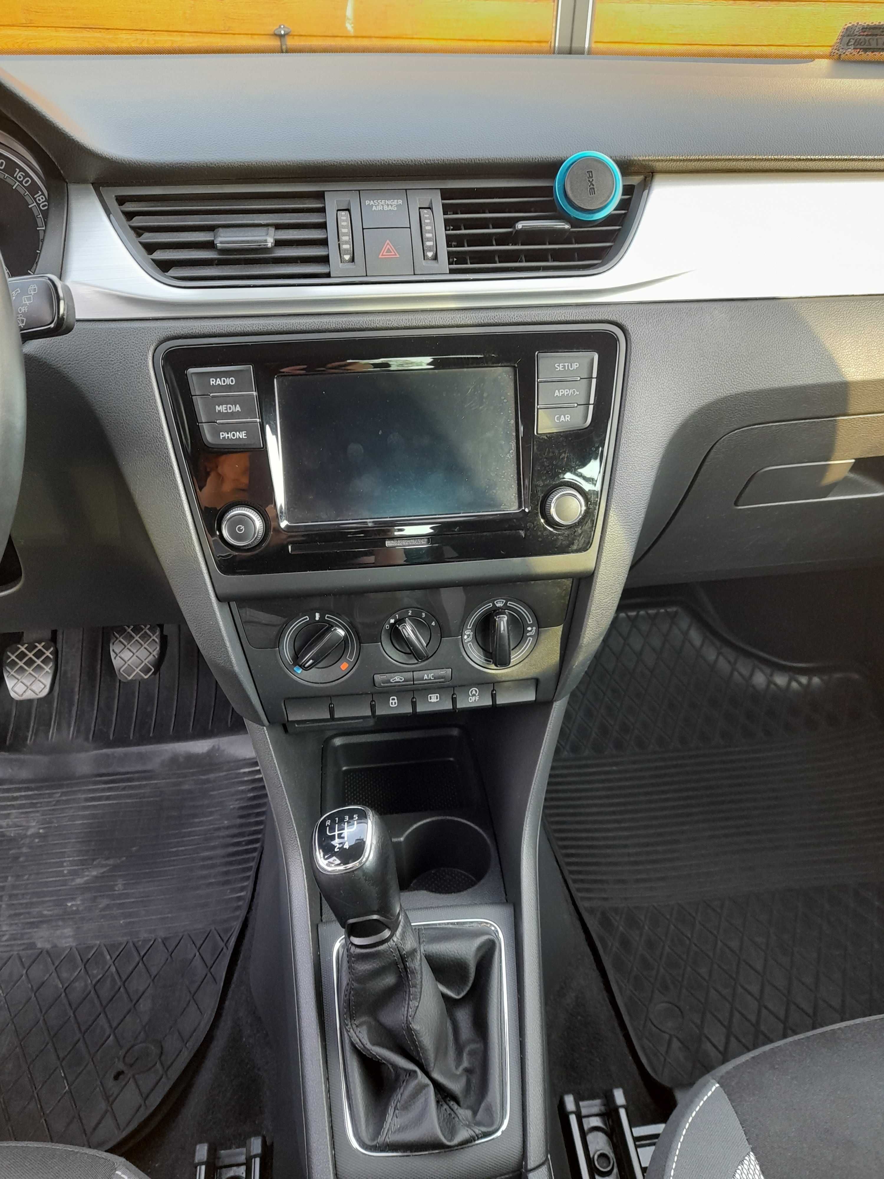 Skoda Rapid 1.0 Tsi  Spaceback