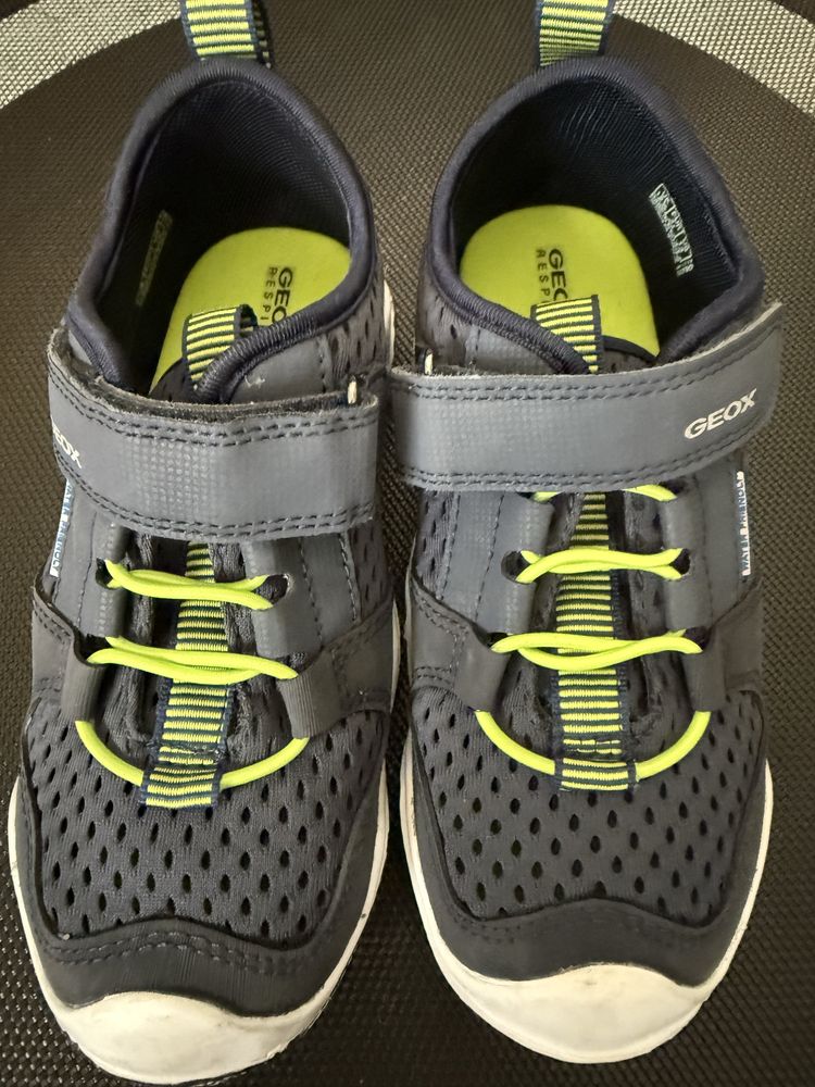 Geox granatowe buty rozm. 31