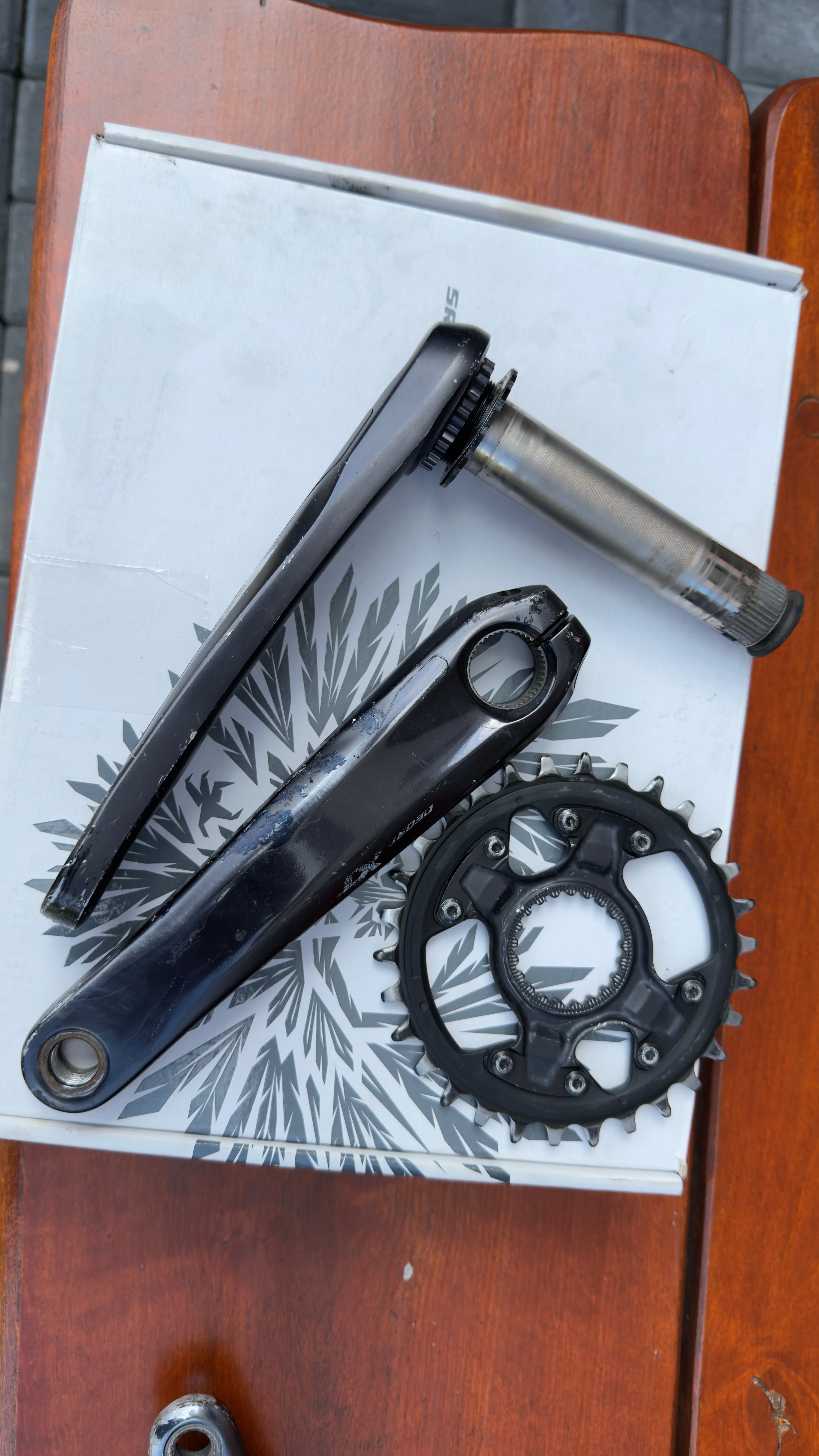 Sprzedam korbę do rowera XT