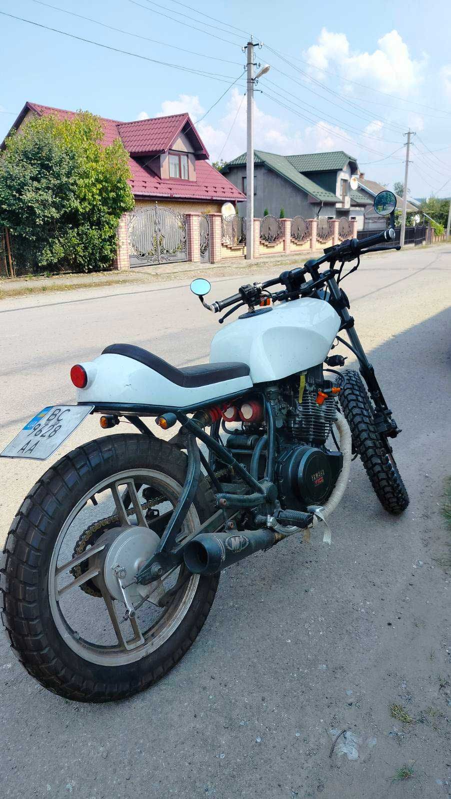 Yamaha XS400, 400cm