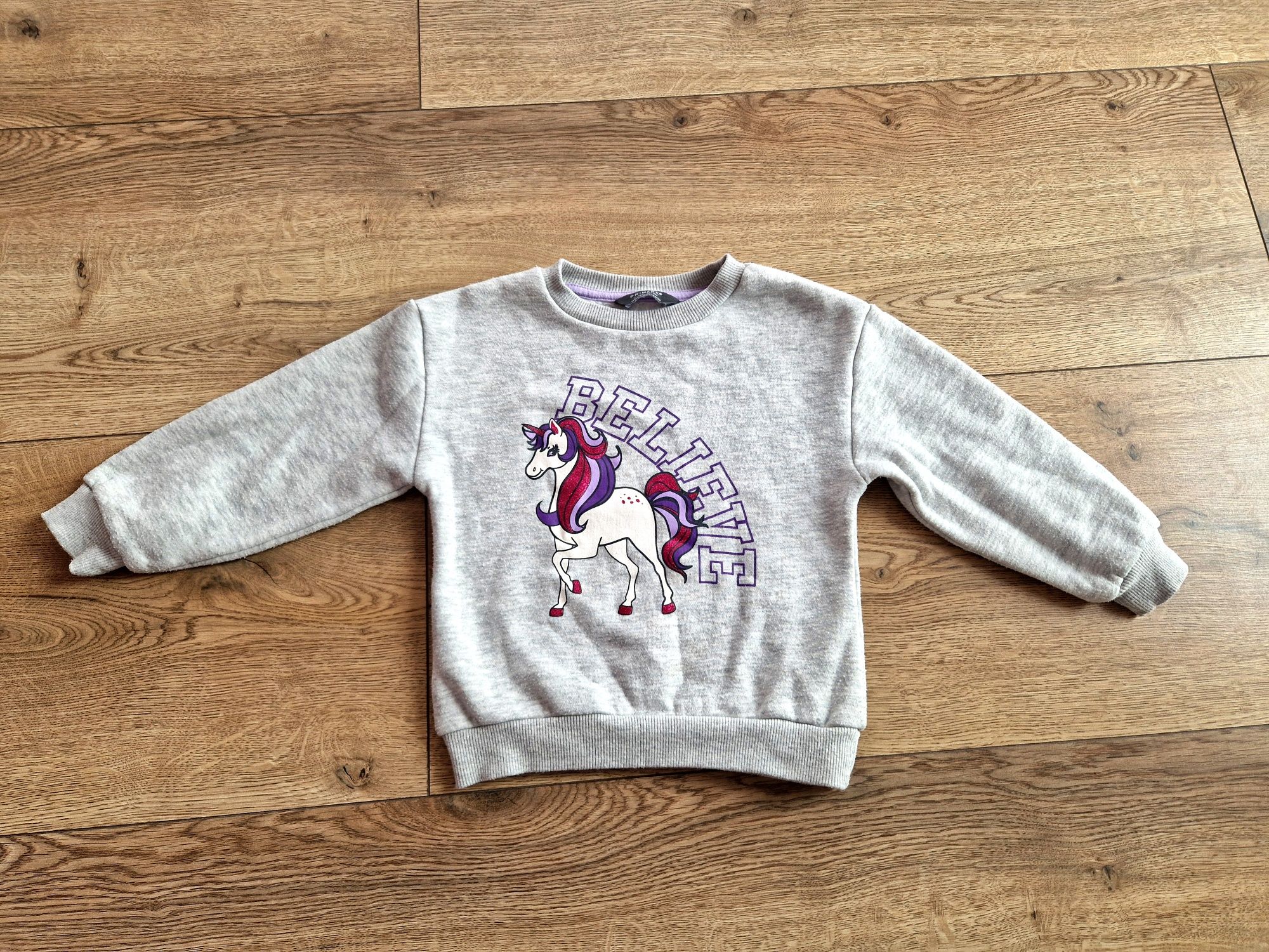 Zestaw: bluza, sweterek i spodnie 104cm