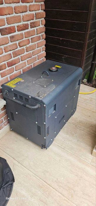 Трифазний генератор, номінальна потужність - 5,0 кВт