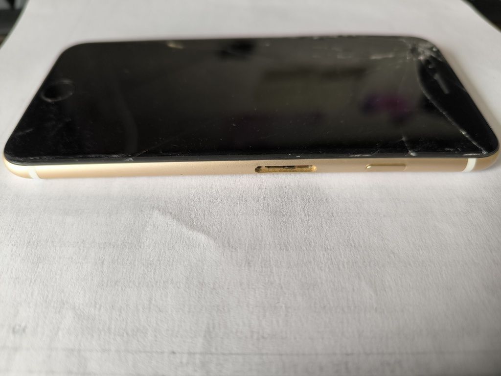 Złoty uszkodzony iPhone 6 A1586