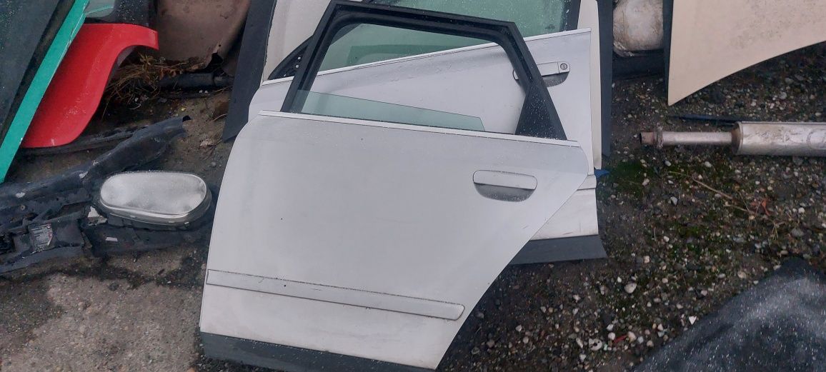 Drzwi audi a4 b6 kombi
