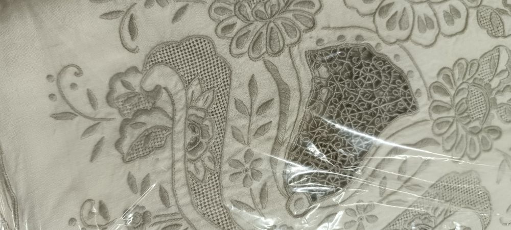 Toalha de mesa bordada à mão com 12 guardanapos