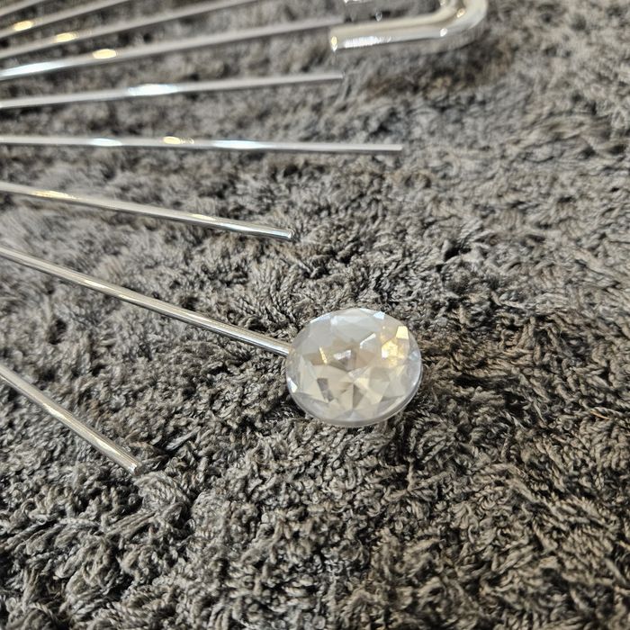 Zegar z krysztalkami