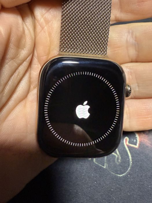 Apple watch 10 46mm Gold Titanium