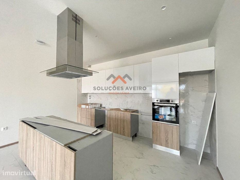 Apartamento T3 Novo - Aguada de Cima