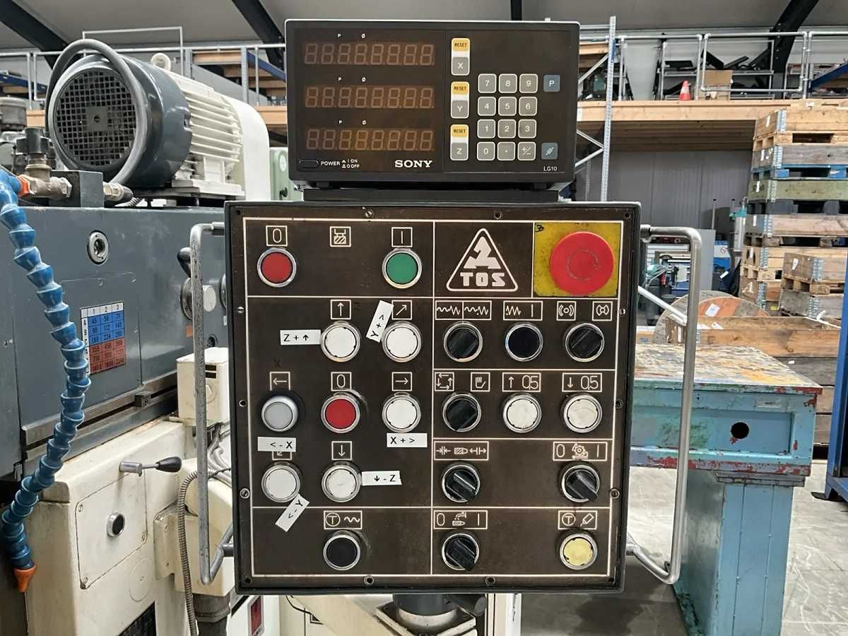 Frezarka TOS model FGS 25/32