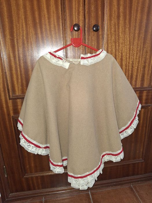 Vendo capa feita à mão