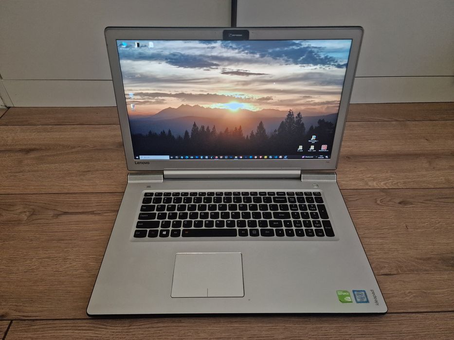 Laptop Lenovo 17" , Intel I7 , 16 GB,  SSD