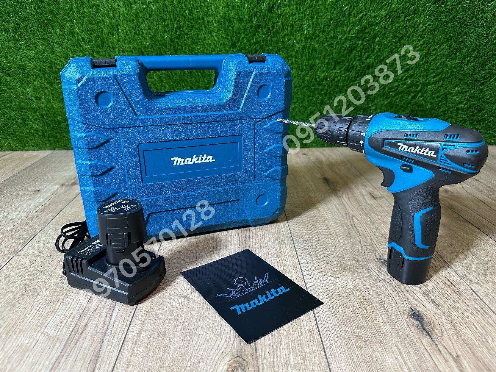 Аккумуляторный шуруповерт дрель Makita DF330DWE комплект 2 АКБ 12V 3Ah