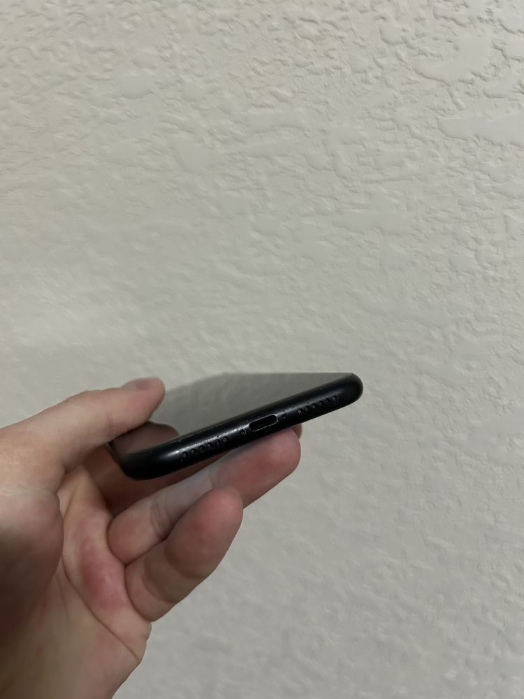Apple Iphone XR 64 GB Black Neverlocked